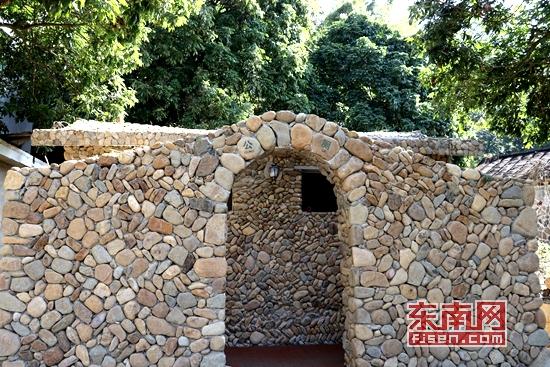 漳州长泰林溪村的“厕所革命” 厕所自然古朴
