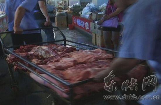 三明惊现假牛肉母猪肉剔去牛肉当教学卖_大闽锅肥肉庄舞视频下载图片
