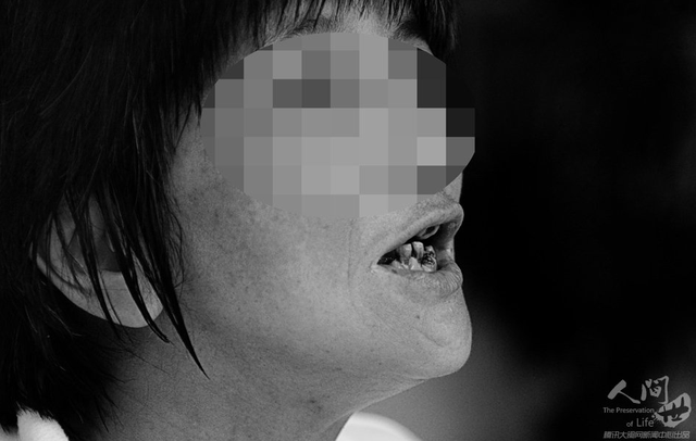 阿芳的故事 从戒毒医生堕落为吸毒者