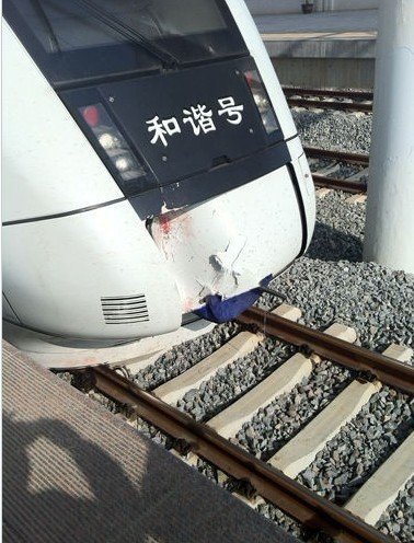 福厦动车撞死一男子 死者擅自攀爬栅栏进铁路