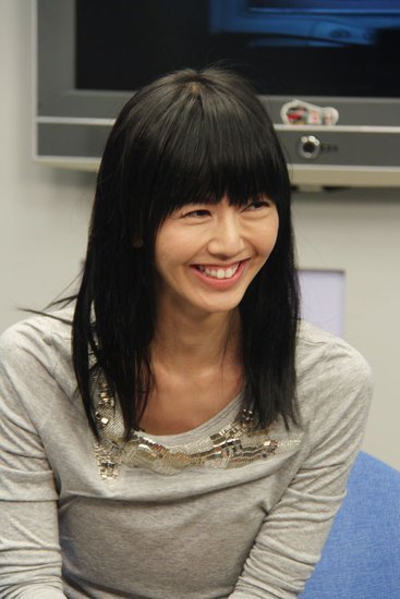 孙燕姿畅聊新专辑 大方谈初恋不爱豪门爱阳光