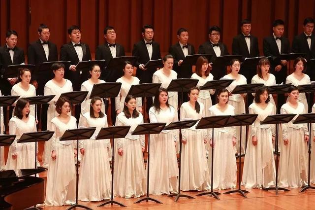 4月25日，建国70周年献礼—中央歌剧院多民族合唱专场音乐会