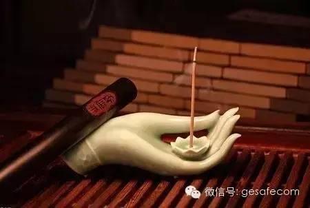 如何正确看待「烧高香」 - 妙莲风 - 妙莲风空间 大道至简:成功的投资和婚姻都只需要做两件事