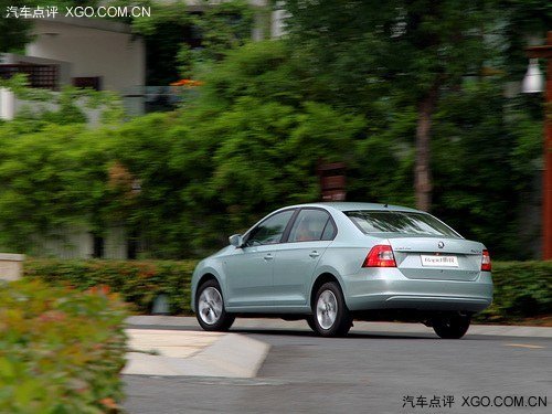 时尚的务实派 试驾上海大众斯柯达昕锐