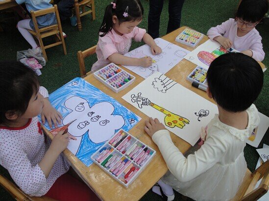 金色年华:“给爱一个家”五一少儿绘画比赛欢乐启幕_频道-阜阳_腾讯网