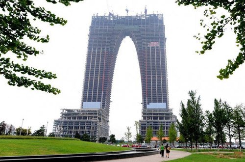 苏州秋裤楼陷烂尾质疑 开发商称确因多方因素