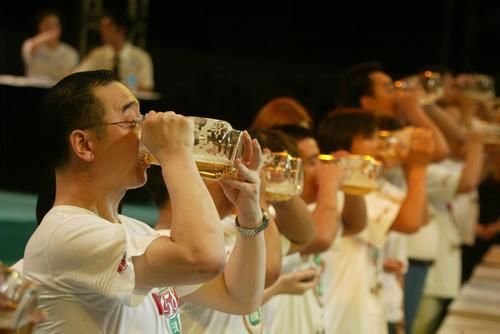 建投·世纪城:畅享世界杯 啤酒嗨一“夏”_频道-阜阳_腾讯网