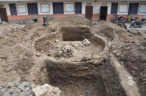 市文物管理局对城隍庙进行抢救性考古发掘_频