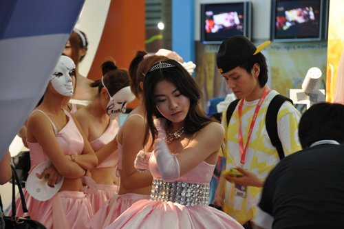 性感ChinaJoy 美女爱走光图片