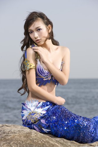 《完美前传》诱惑人鱼写真曝光(图)