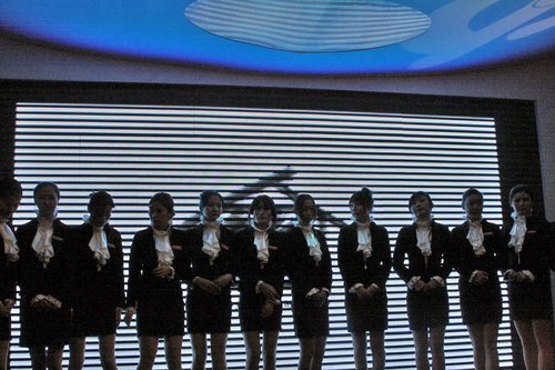 [八卦江湖]急寻女失主:我在网博会<em>捡到</em>一个36d