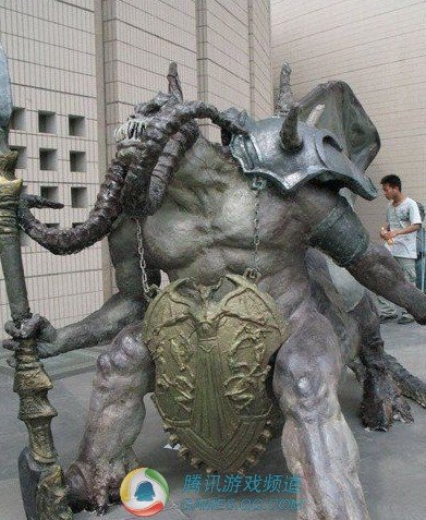 魔兽世界艺术品展 中国玩家自制青铜雕塑