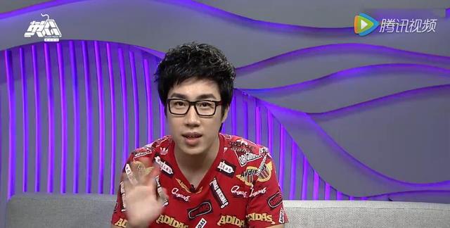 《竞迹》第18期:当红主播网吧吃住半年?