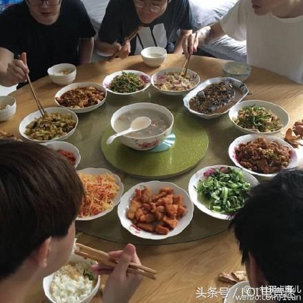 解密LPL各大站队伙食! OMG最诱人,WE专业蹭