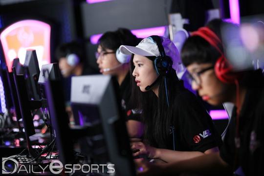 满满正能量:韩CS美女选手鼓励女玩家参与电竞