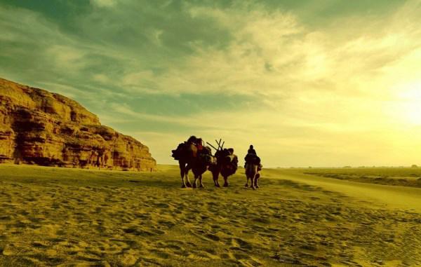 《鬼吹灯之九层妖塔》全新海报 曝光三大怪兽