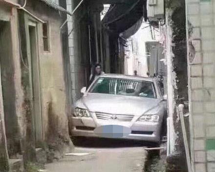洋葱新闻:只要思想不滑坡 办法总比困难多