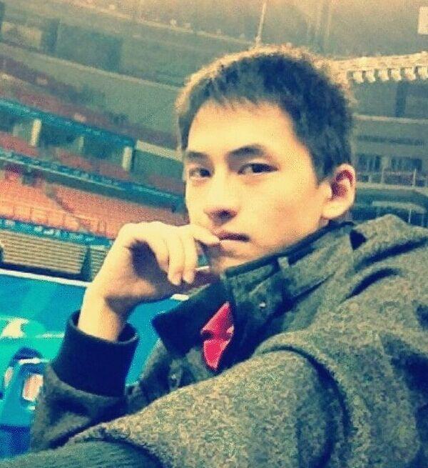 揭秘电竞千万富翁：超年轻 大多低学历