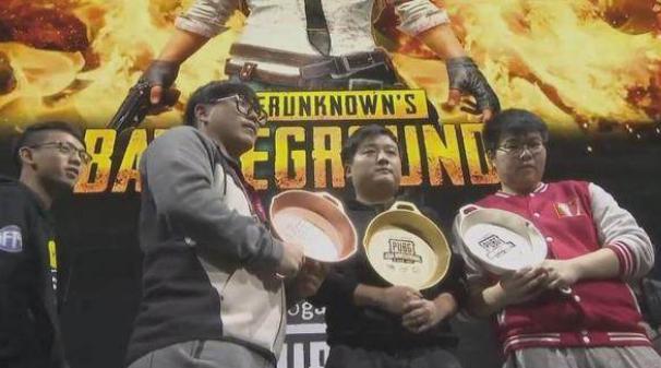 AutoFull傲风签约4AM战队 打造最强吃鸡联盟