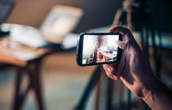 移动直播这一年：用户超3亿 80%流量靠网红