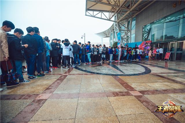 俊男美女、电竞达人 《王者荣耀》校园赛第二