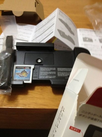 3DS擴充底座續航480個小時 讓你玩到抽