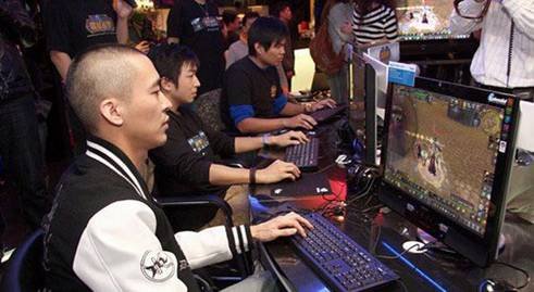 游戏赚钱新体验 2014年玩游戏赚钱成新亮点