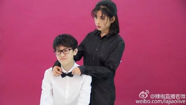 meiko直播睡觉 数万迷妹拜倒在野神的美颜之下!