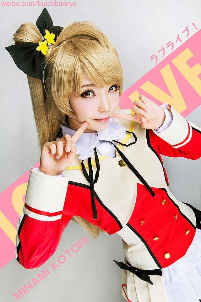 游戏哥:学生玩手机被抓 躲网吧五天