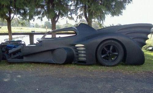 狂热玩家不愁跑车!祖孙俩两年造蝙蝠侠座驾_游戏_腾讯网