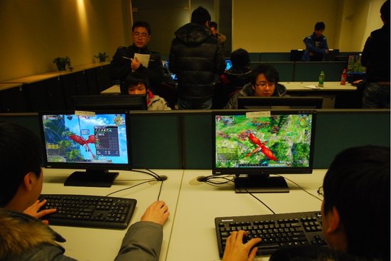 九城2.5D神秘新作截图泄露 可骑乘飞行