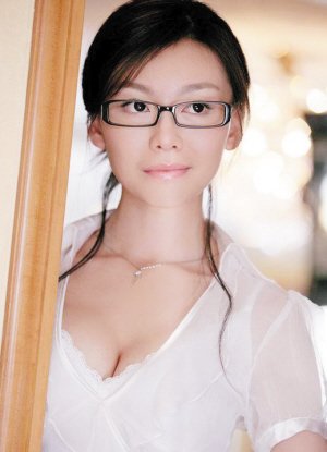 禹硕showgirl Pk眼镜娘非诚勿扰作战_<em>游戏</em>_腾