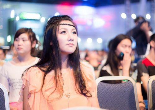 LOL小苍做公益:网店每单捐1元