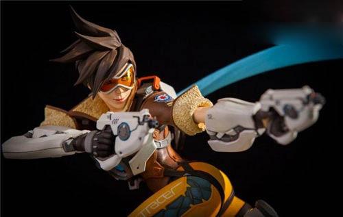 不要太美!《守望先锋》猎空者手办开箱直播