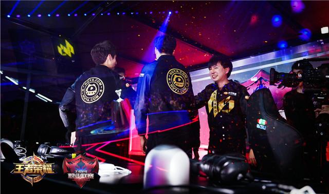 KPL����֮�磺ů�жӳ��ɸ�ؼ�������ھ�ս�ӵ���������