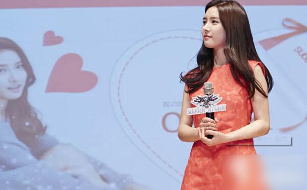 韩国精灵女孩代言游戏 自称爱玩打枪游戏_游戏