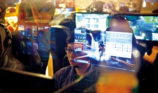 电竞的梦想充满光芒,但是没几个人能真正得到