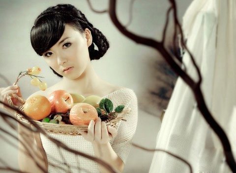 调皮的性感《魔域》美女玩家绝密艳照