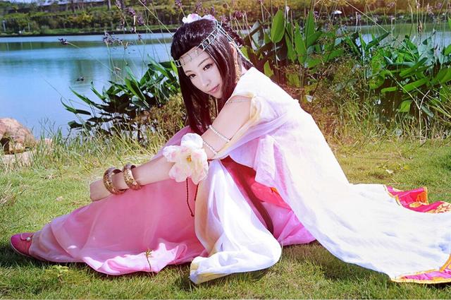 皮衣性感:中国机器是韩国人玩具情趣v皮衣掘校花产卵绅士学园图片