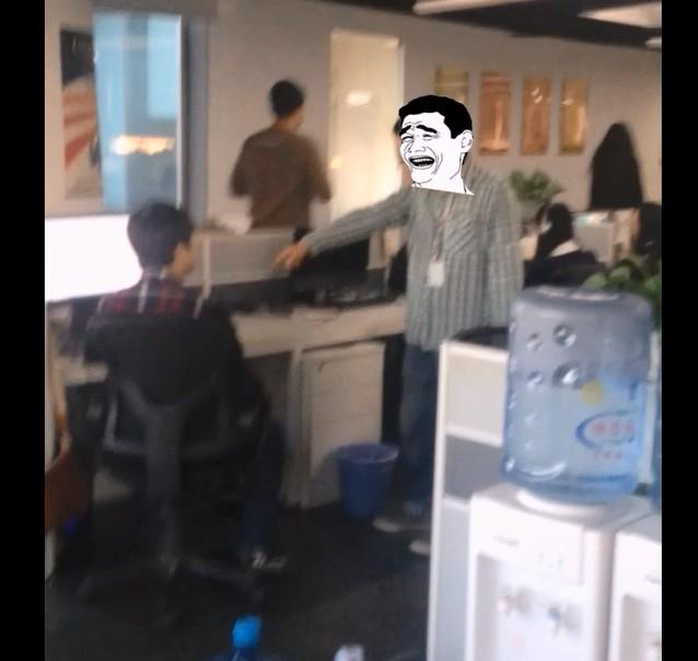 火爆视频疯传网络 手游公司遭遇偷拍门