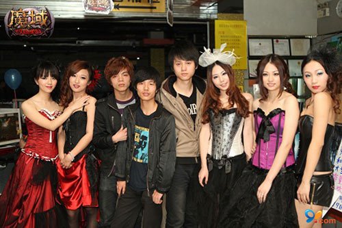 <em>我们约会吧</em> 《魔域》血族<em>美女</em>你来挑_游戏_<em>腾讯网</em>