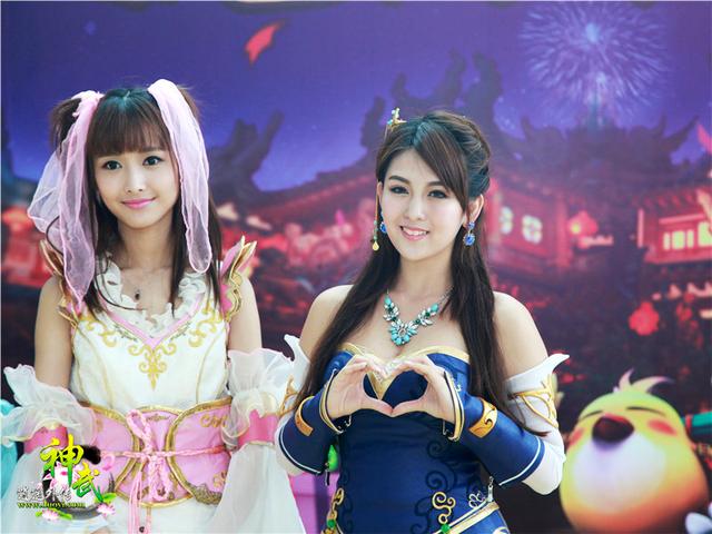 《神武2》帮主见面会现场 娇媚<em>可爱姐妹</em>花_游