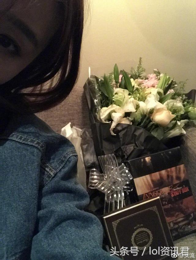 LOL主播女流爆粉丝合照 男女比例十零开亮瞎眼
