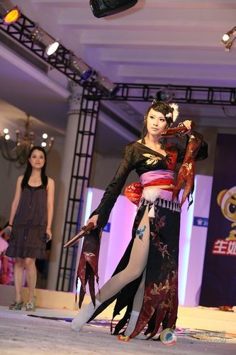 《战国Basara》地狱蝴蝶丸浓姬扇子舞