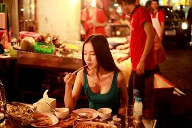 新锐美女解说伊芙蕾雅专访