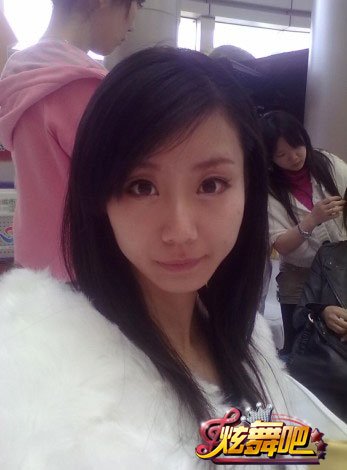 《炫舞吧》和妹子一起过新年,给力