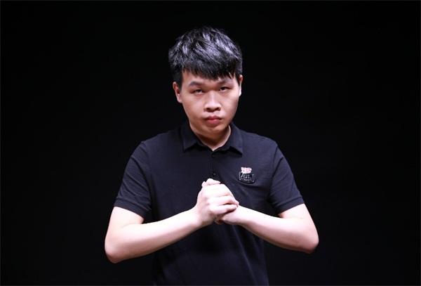 今晚来活捉四只沉迷《皇室战争》的大奇葩!_游