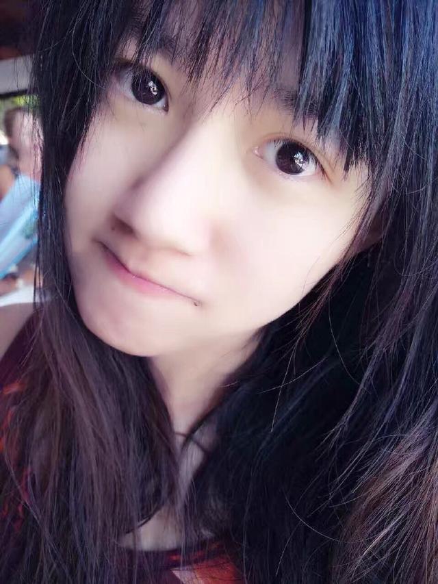 小苍mm也晒葬爱造型 网友：比起Miss这个更诱惑！
