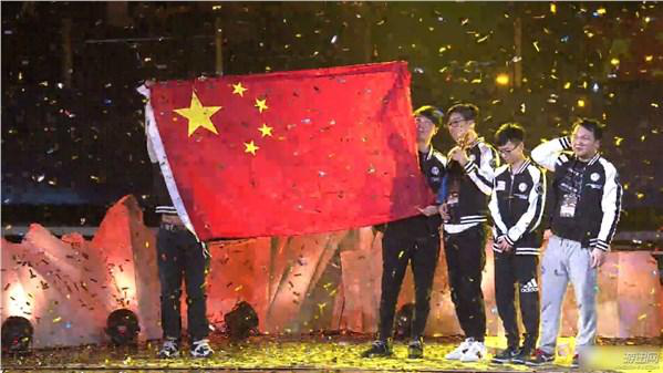 回档:30岁B神再夺冠 国足也开黑LOL