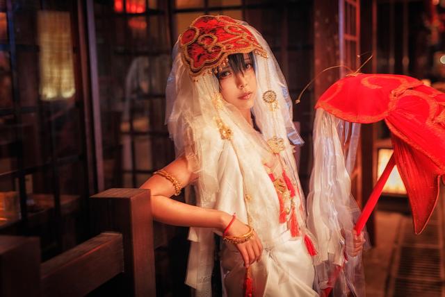 游戏哥:欠网吧巨款 小伙拉女友逃跑